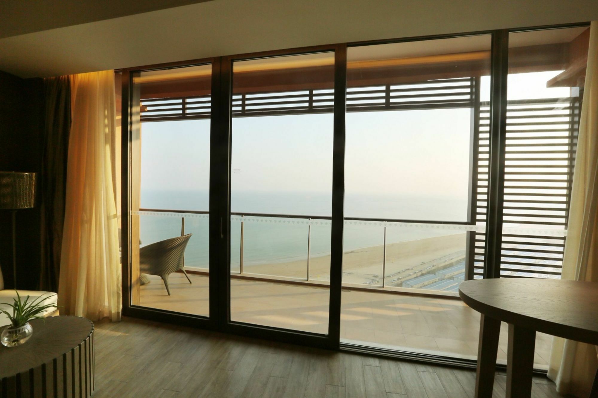Qingdao Mangrove Tree Resort World - Red Coral Hotel Jiaonan Esterno foto